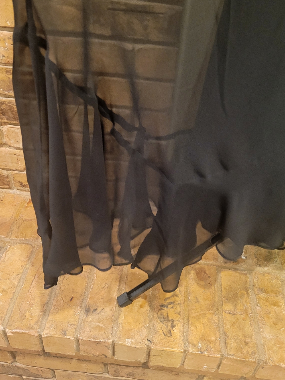 Robbie Bee 100% Silk Black V-Neck Maxi Dress - Picture 5 of 5